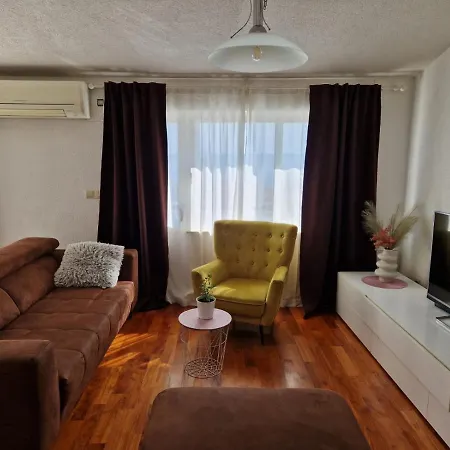 Apartments Danijela Makarska Exterior photo