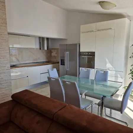 Apartments Danijela Makarska Exterior photo