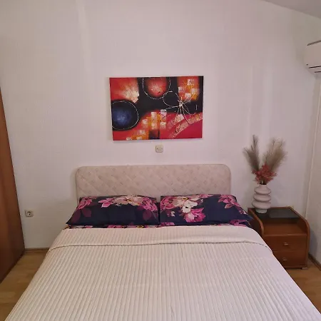 Apartments Danijela Makarska Exterior photo