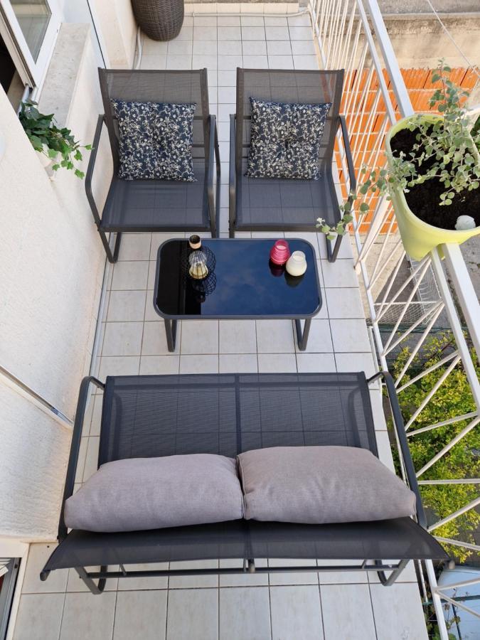 Danijela Apartman *